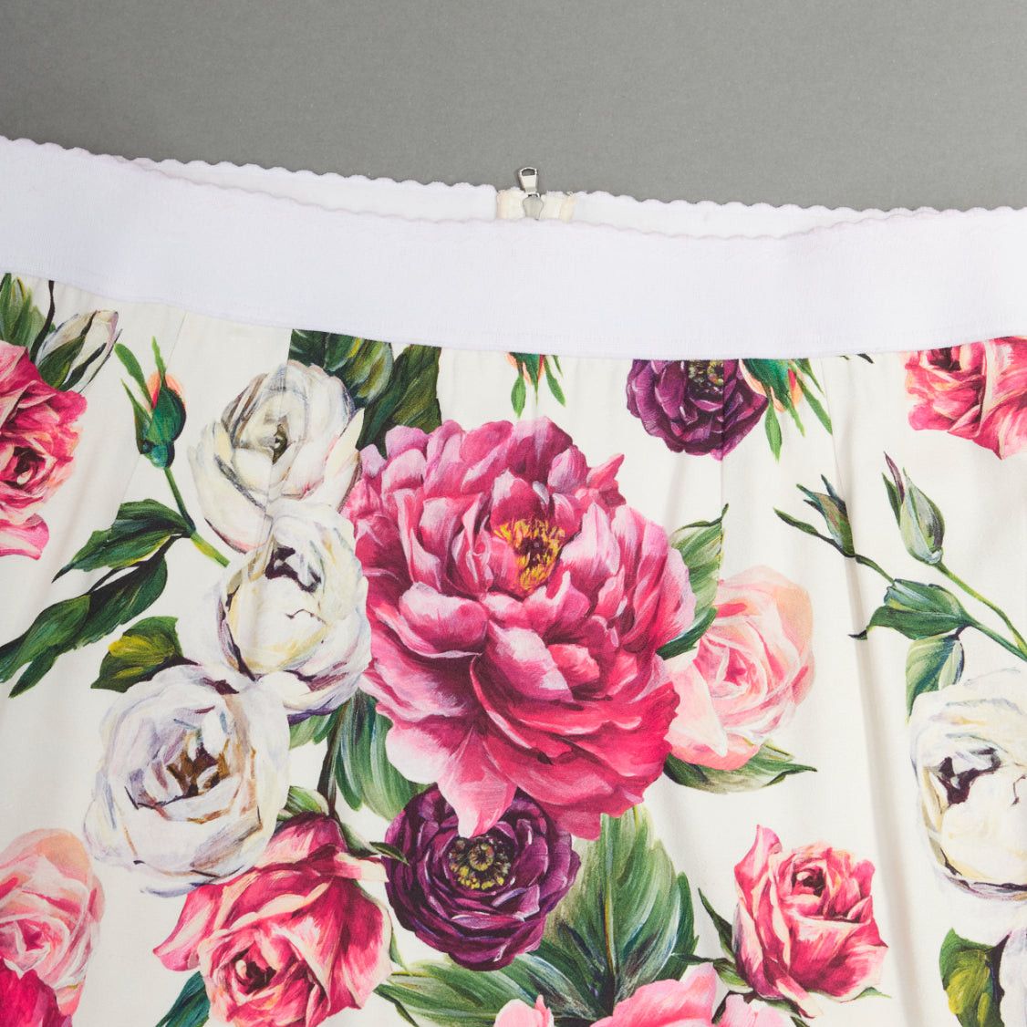 Dolce & Gabbana DOLCE GABBANA white red floral print silk lined elastic knee skirt IT48 XXL Size 34" / US 12 / IT 48 - 2 Thumbnail