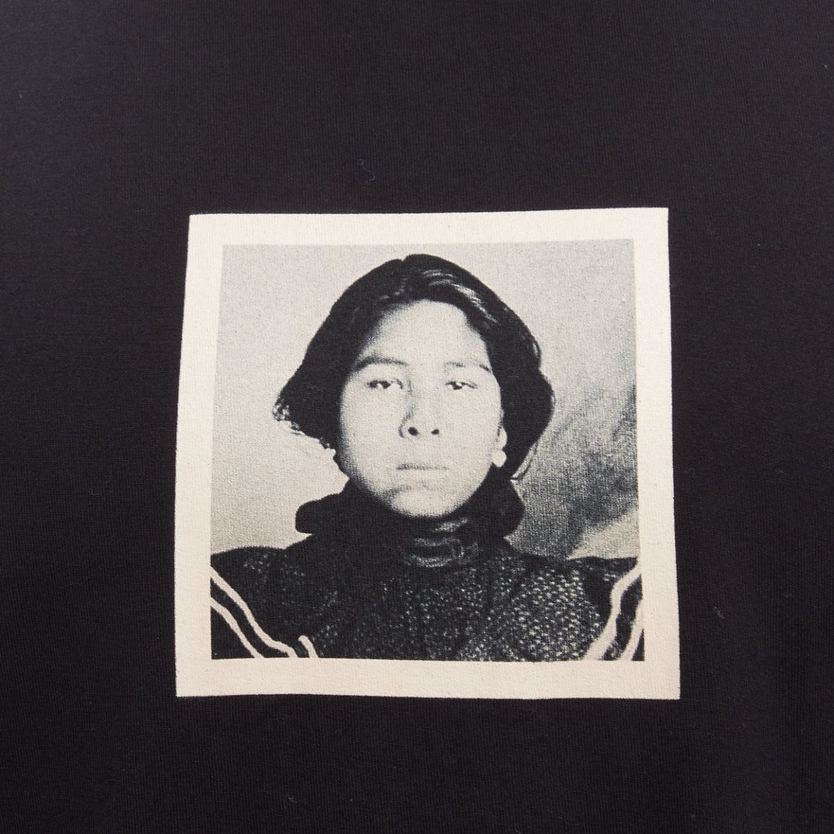 Givenchy GIVENCHY black cotton women portrait print crew neck tshirt M Size US M / EU 48-50 / 2 - 2 Thumbnail