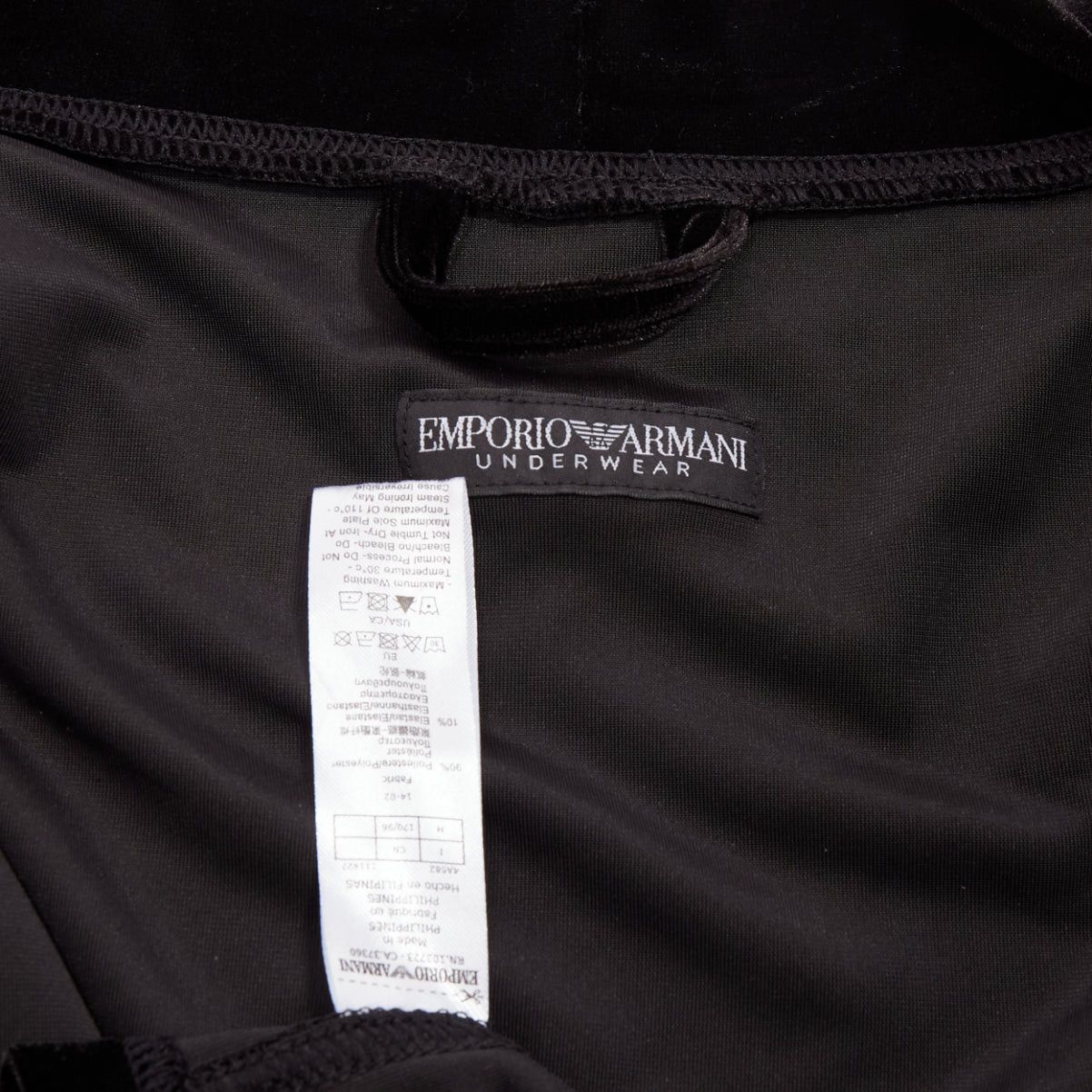Emporio Armani EMPORIO ARMANI black velvet GA embroidered logo belted robe jacket M Size US M / EU 48-50 / 2 - 8 Thumbnail