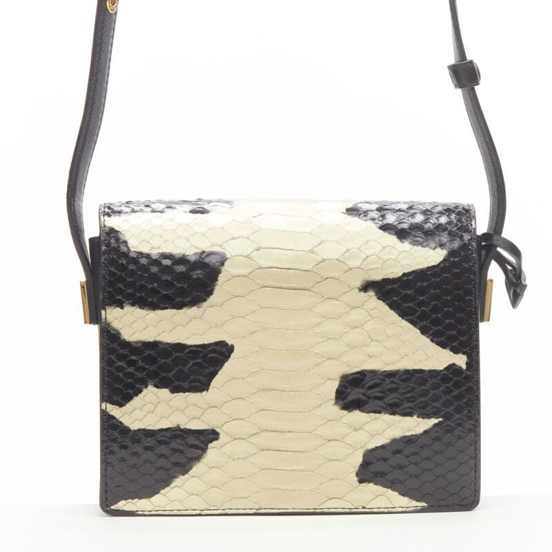 Delvaux rare DELVAUX Le Madame black gold spray painted scaled leather crossbody box bag Size ONE SIZE - 5 Thumbnail