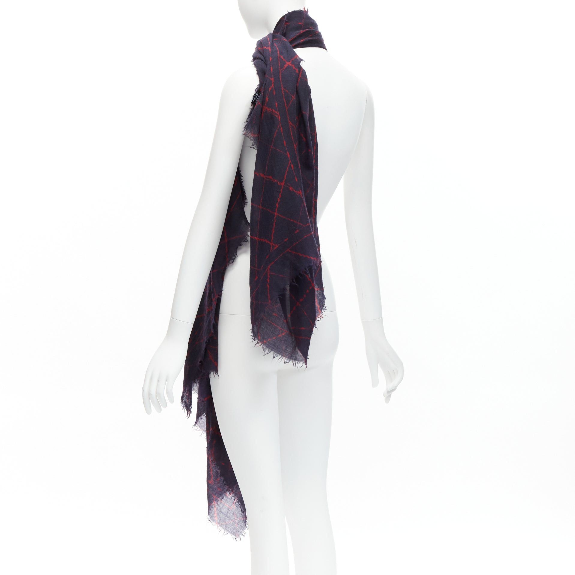 Chanel CHANEL black red CC logo diamond quilt print soft warm raw edge scarf Size ONE SIZE - 6 Thumbnail