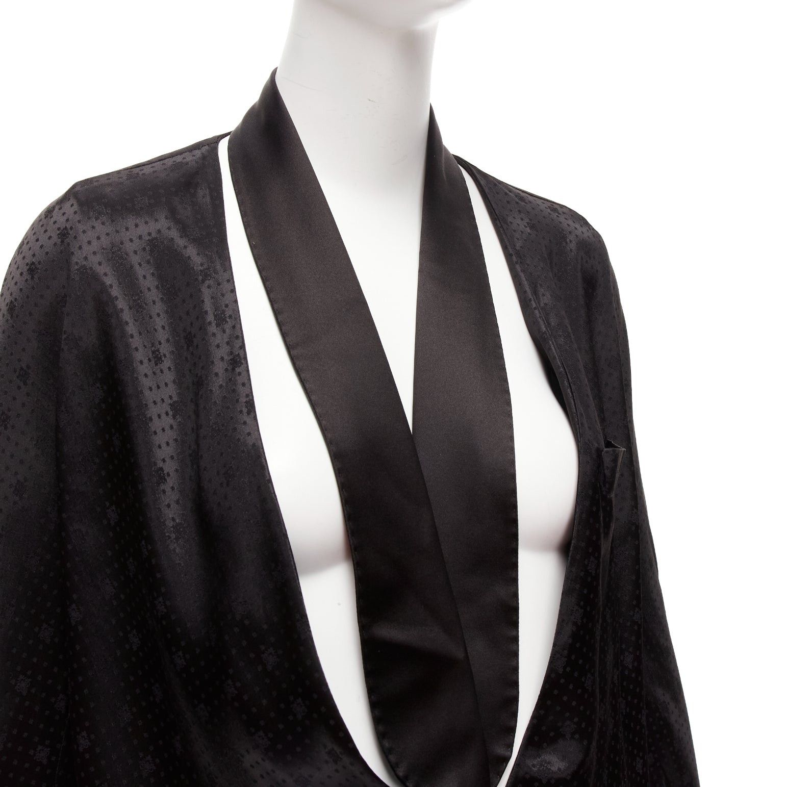 Givenchy GIVENCHY Riccardo Tisci viscose black cut out collar robe blazer FR38 M Size M / US 6-8 / IT 42-44 - 2 Thumbnail