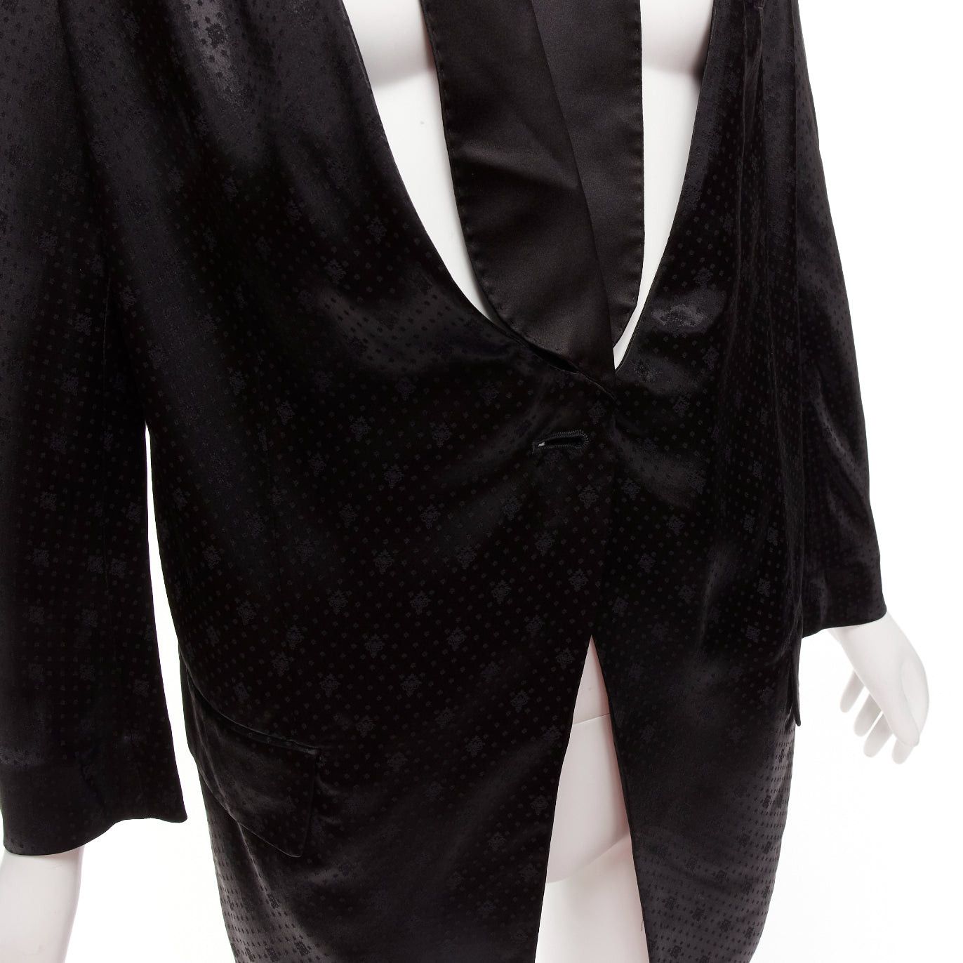 Givenchy GIVENCHY Riccardo Tisci viscose black cut out collar robe blazer FR38 M Size M / US 6-8 / IT 42-44 - 8 Thumbnail