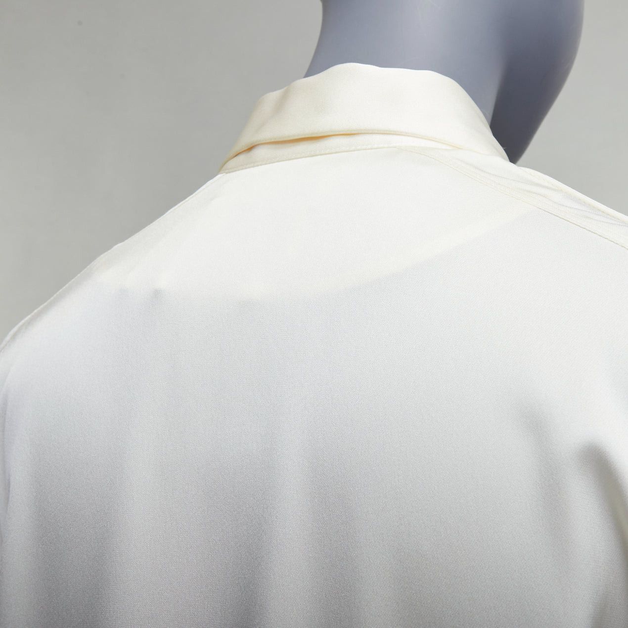 Bottega Veneta BOTTEGA VENETA 100% silk cream ruched raglan sleeves shirt IT36 XXS Size XS / US 0-2 / IT 36-38 - 7 Thumbnail