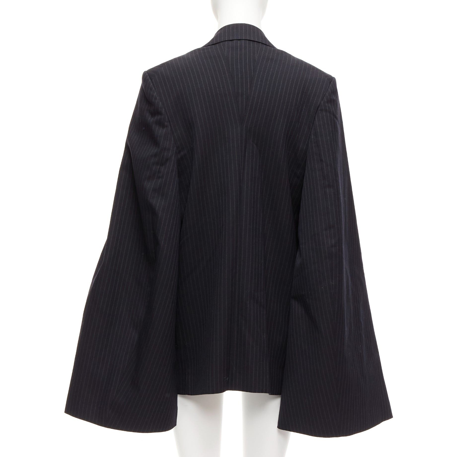 Junya Watanabe JUNYA WATANABE 2018 grey pinstripe wool blend cape sleeve boxy blazer S Size S / US 4 / IT 40 - 5 Thumbnail