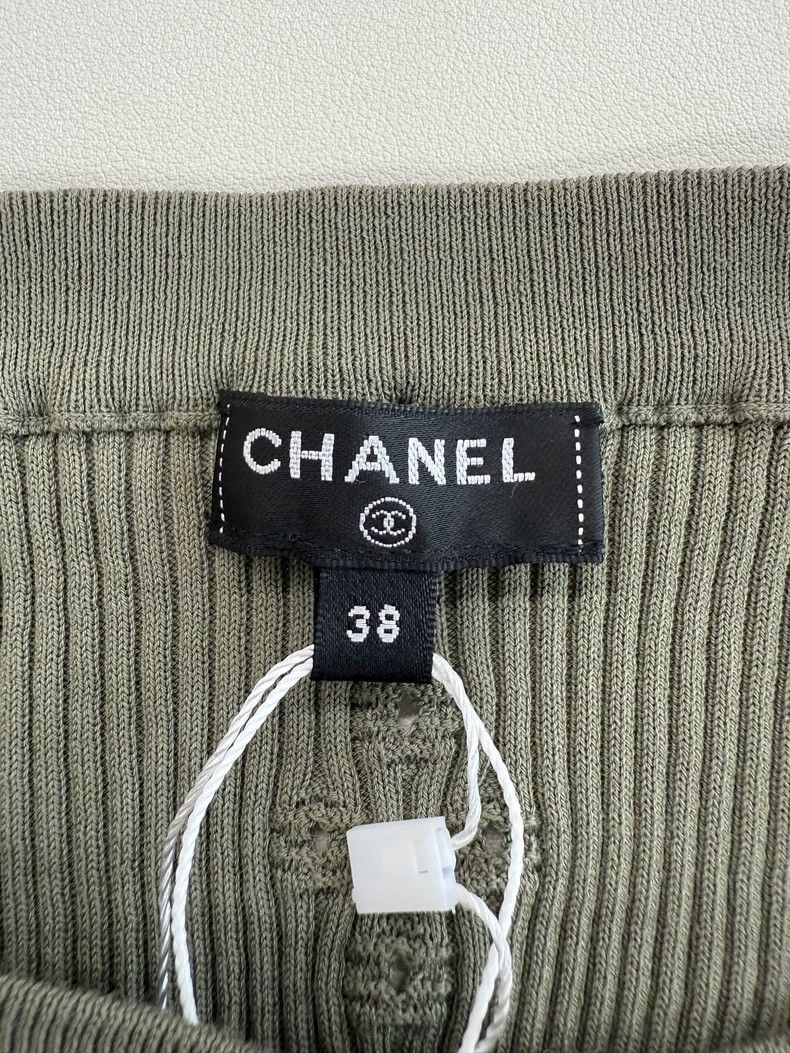 Chanel Chanel Off-the-Shoulder Knit Top - dmc Size US S / EU 44-46 / 1 - 3 Thumbnail