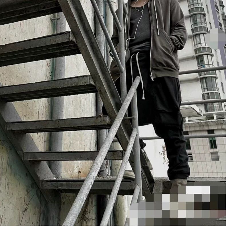Rick Owens Drkshdw Rick Owens Drkshdw Multi-Pocket Cargo Pants - dmc Size US 26 / EU 42 - 4 Thumbnail