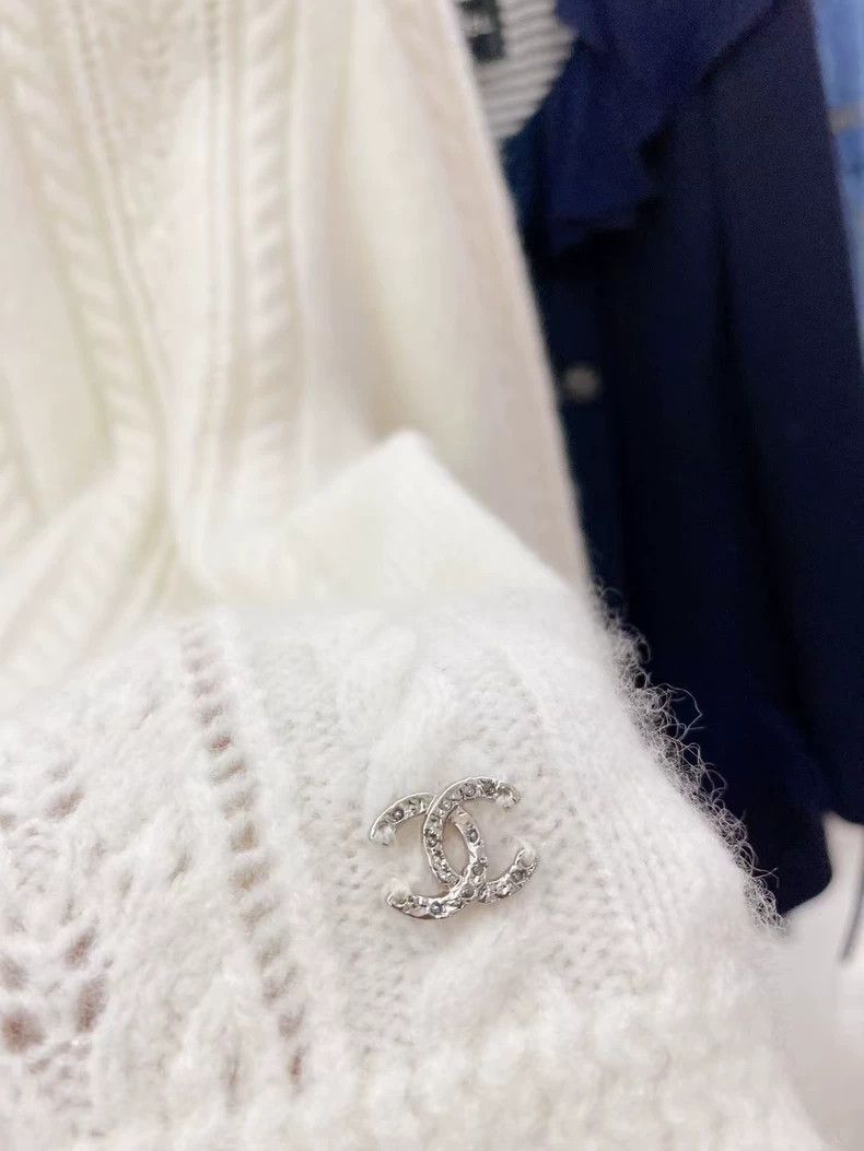 Chanel Chanel Ski Series CC Cable Knit Sweater - dmc Size US XS / EU 42 / 0 - 3 Thumbnail