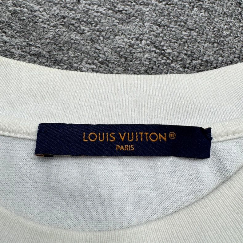 Louis Vuitton Louis Vuitton Peace Dove Short Sleeve Tee - dmc Size US S / EU 44-46 / 1 - 2 Thumbnail