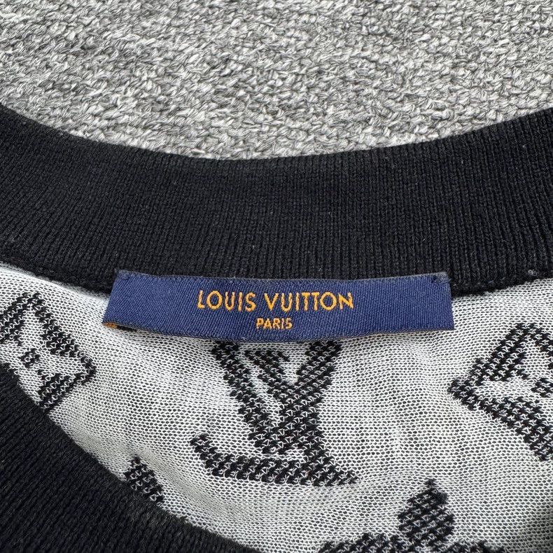 Louis Vuitton Louis Vuitton Monogram Print T-shirt - dmc Size US XXL / EU 58 / 5 - 2 Thumbnail