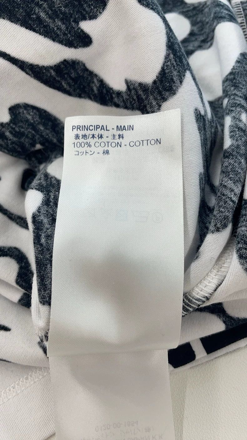 Louis Vuitton LV Black White Graffiti Short Sleeve T-Shirt - dmc Size US L / EU 52-54 / 3 - 5 Thumbnail