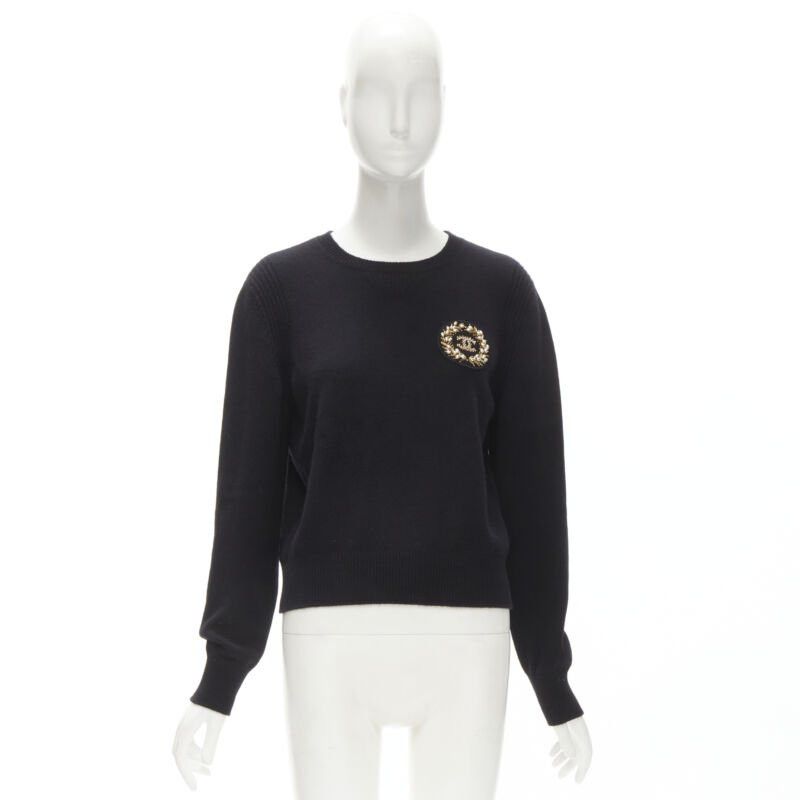 Chanel CHANEL black cashmere blend gold bead pearl CC embellished badge sweater FR42 L Size L / US 10 / IT 46 - 10 Thumbnail