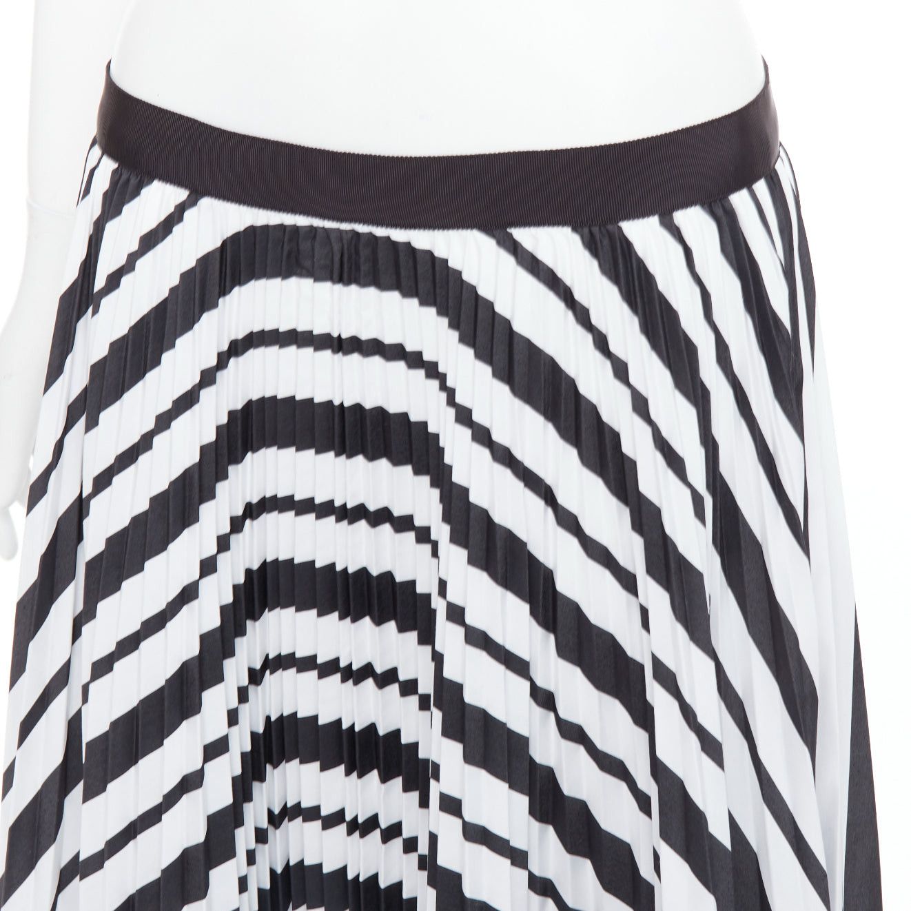 Sacai SACAI 2020 black white striped ribbon waistband pleated midi skirt JP4 XL Size 32" / US 10 / IT 46 - 7 Thumbnail
