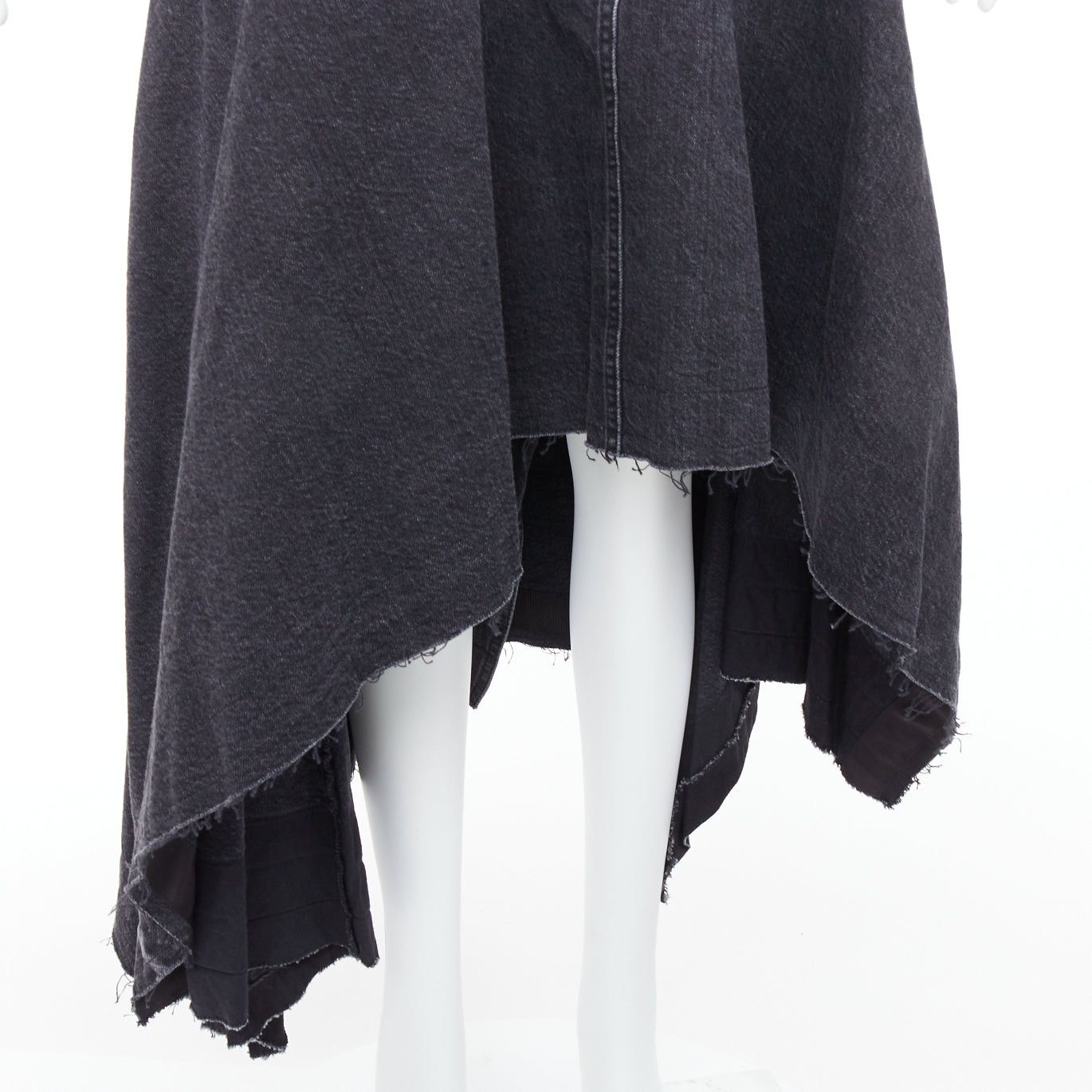 Sacai SACAI 2021 grey washed cotton denim asymmetric hi low hem skirt JP4 XL Size 32" / US 10 / IT 46 - 7 Thumbnail