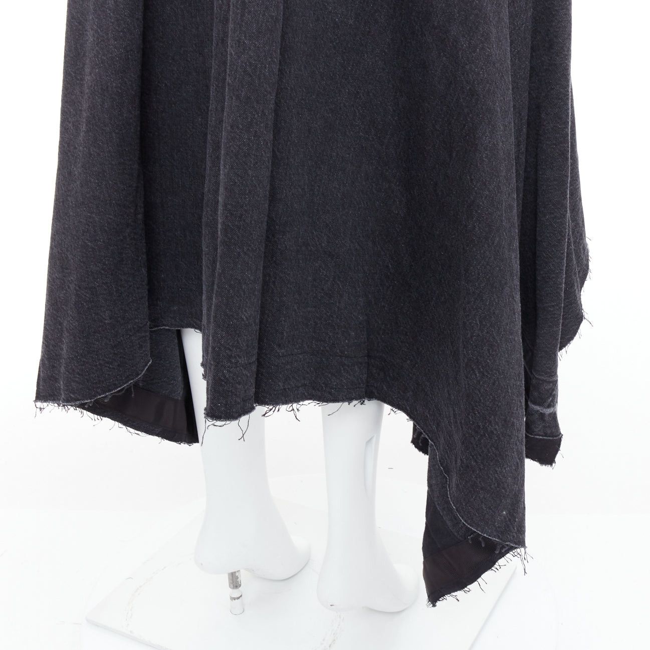 Sacai SACAI 2021 grey washed cotton denim asymmetric hi low hem skirt JP4 XL Size 32" / US 10 / IT 46 - 2 Thumbnail