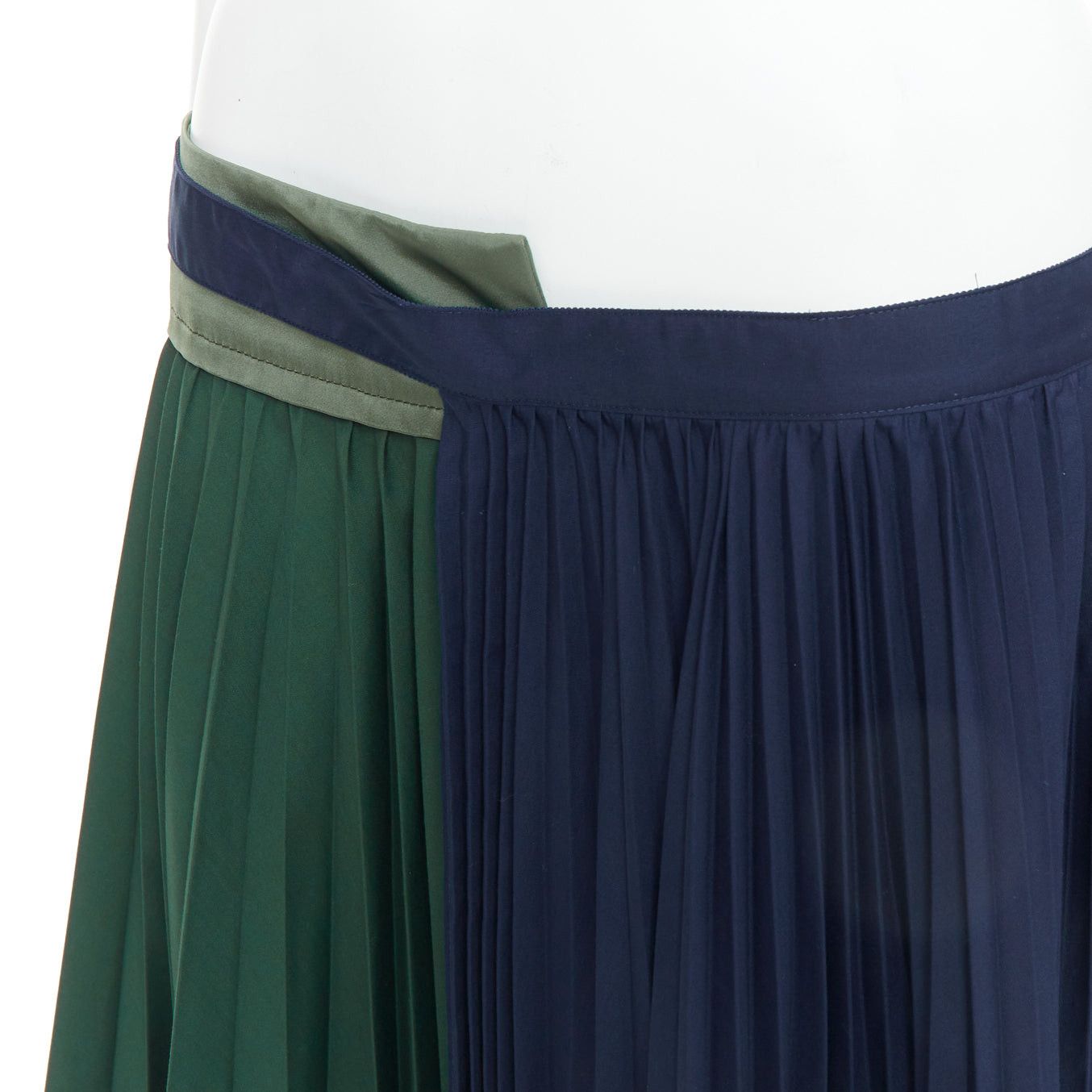 Sacai SACAI 2020 green navy nylon trim deconstructed pleated skirt JP3 L Size 32" / US 10 / IT 46 - 7 Thumbnail