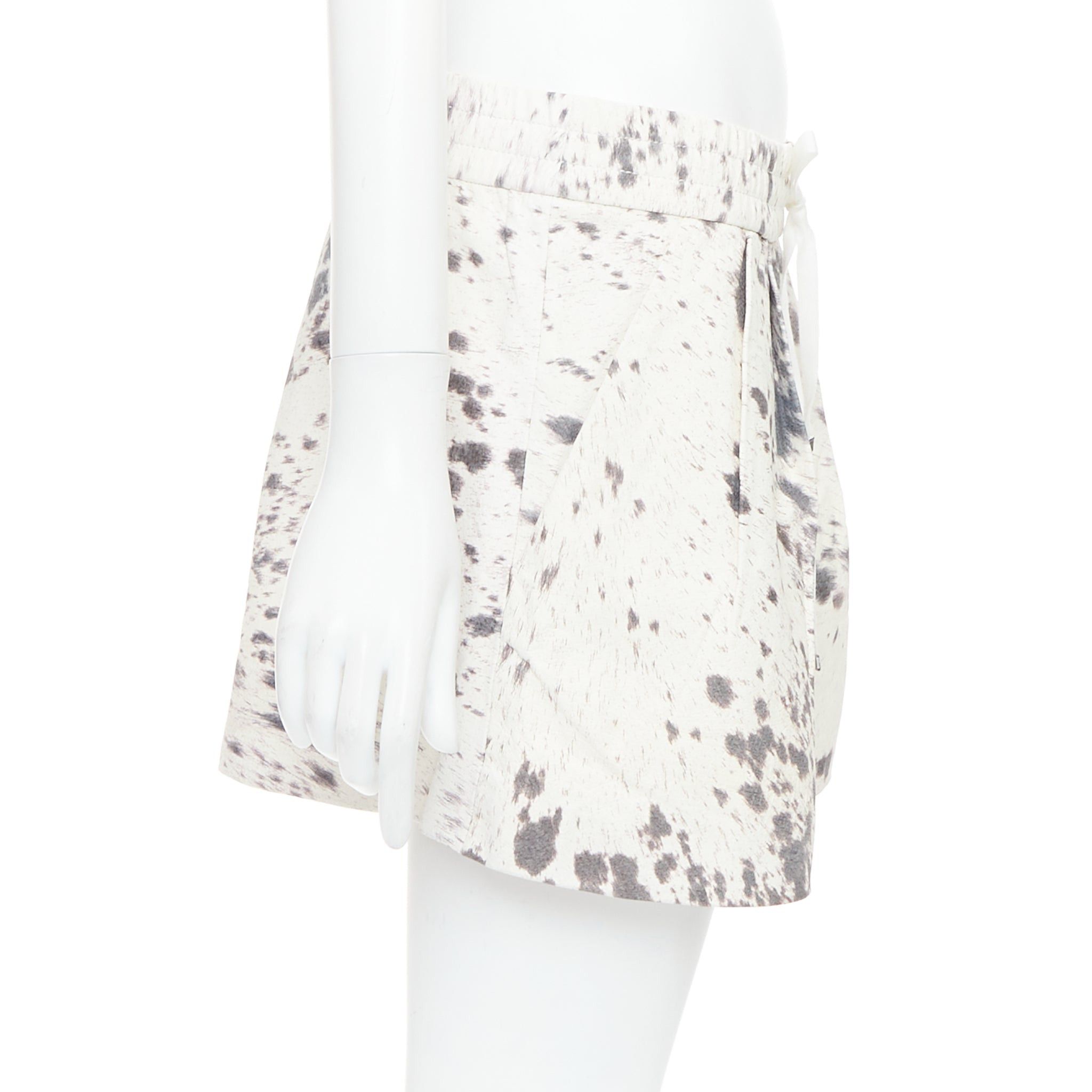 3.1 Phillip Lim 3.1 PHILLIP LIM cream pig leather cow print silk lined shorts US2 S Size 27" / US 4 / IT 40 - 4 Thumbnail