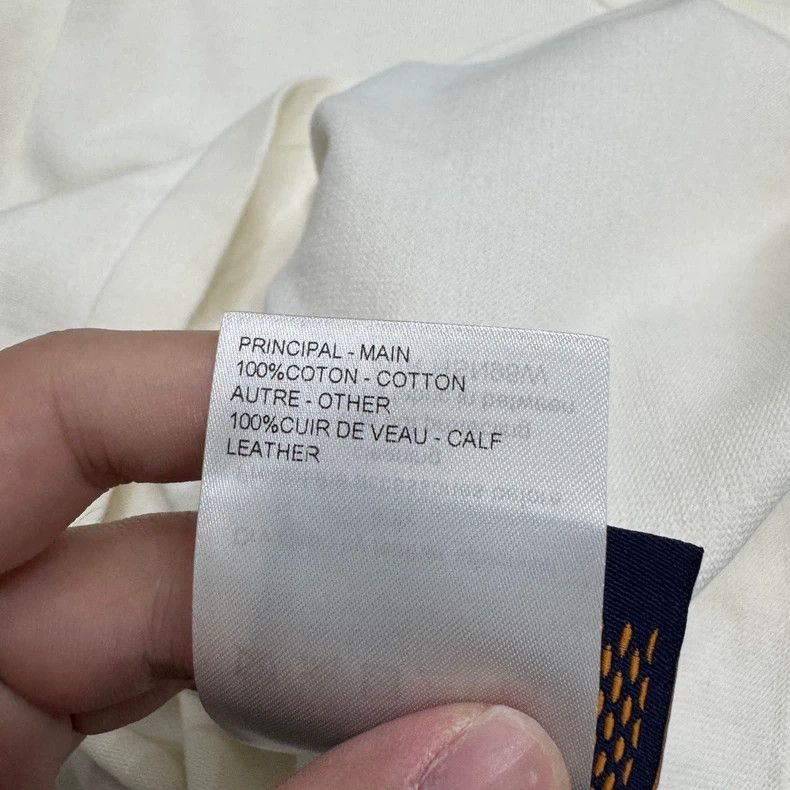 Louis Vuitton Louis Vuitton LV Leather Patch Knit Tee - dmc Size US L / EU 52-54 / 3 - 6 Thumbnail