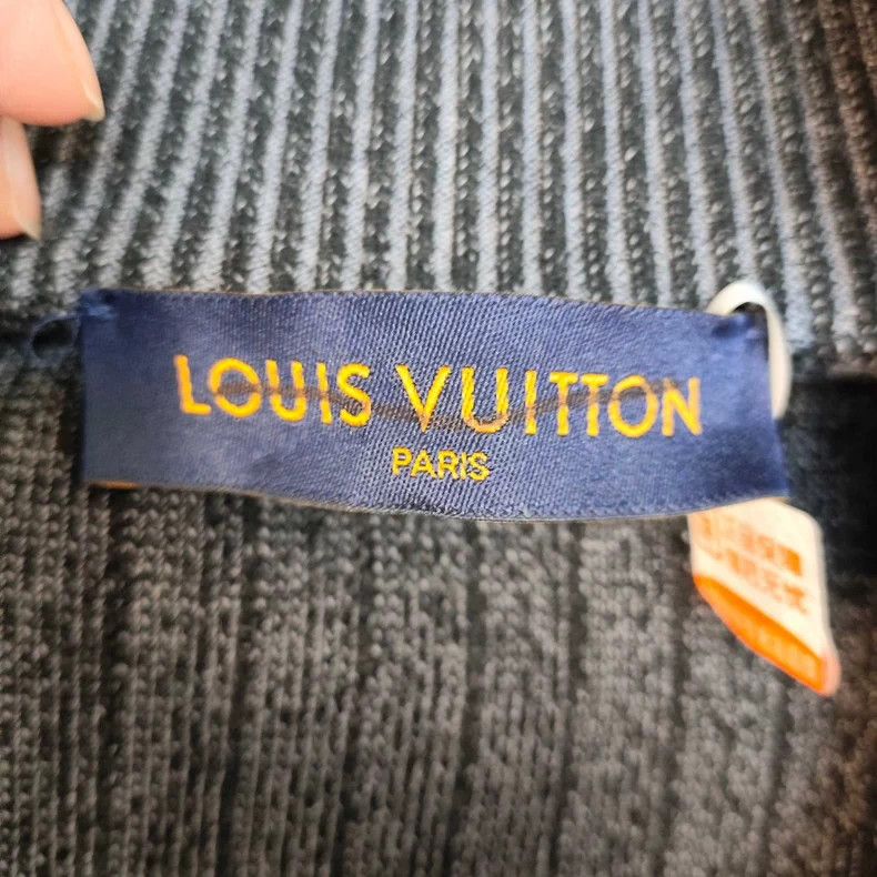 Louis Vuitton LV Suede Knit Jacket XXL Gray - dmc Size US XXL / EU 58 / 5 - 3 Thumbnail