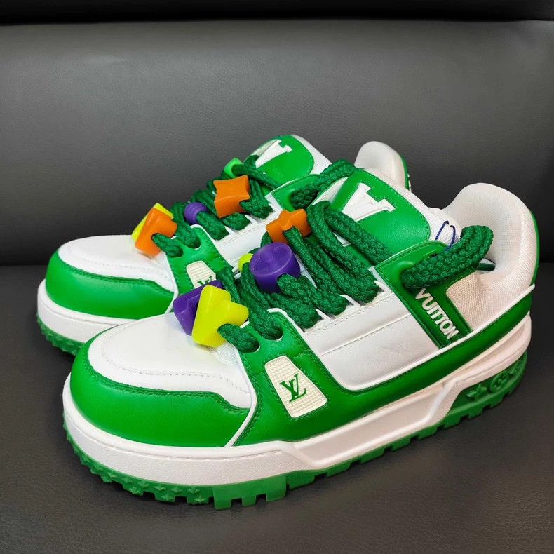 Louis Vuitton LV White Green Lowtop Sneakers - dmc Size US 7 / EU 40 - 2 Thumbnail