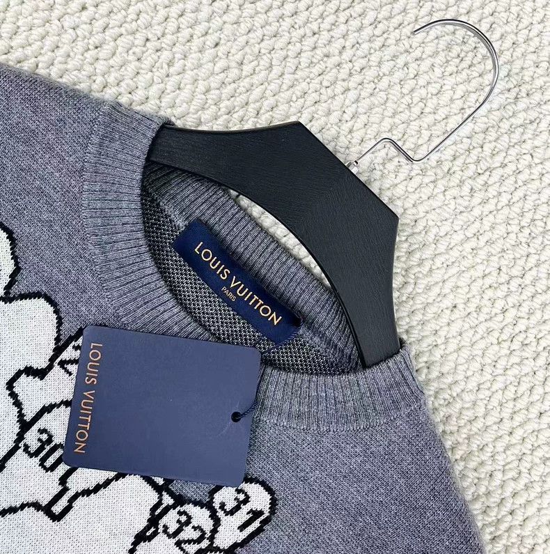 Louis Vuitton Louis Vuitton Gray Digital Portrait Sweater - dmc Size US S / EU 44-46 / 1 - 3 Thumbnail