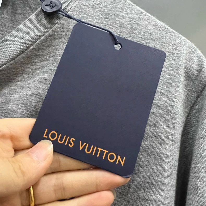Louis Vuitton Louis Vuitton Logo Embroidered Short Sleeve - dmc Size US XL / EU 56 / 4 - 5 Thumbnail