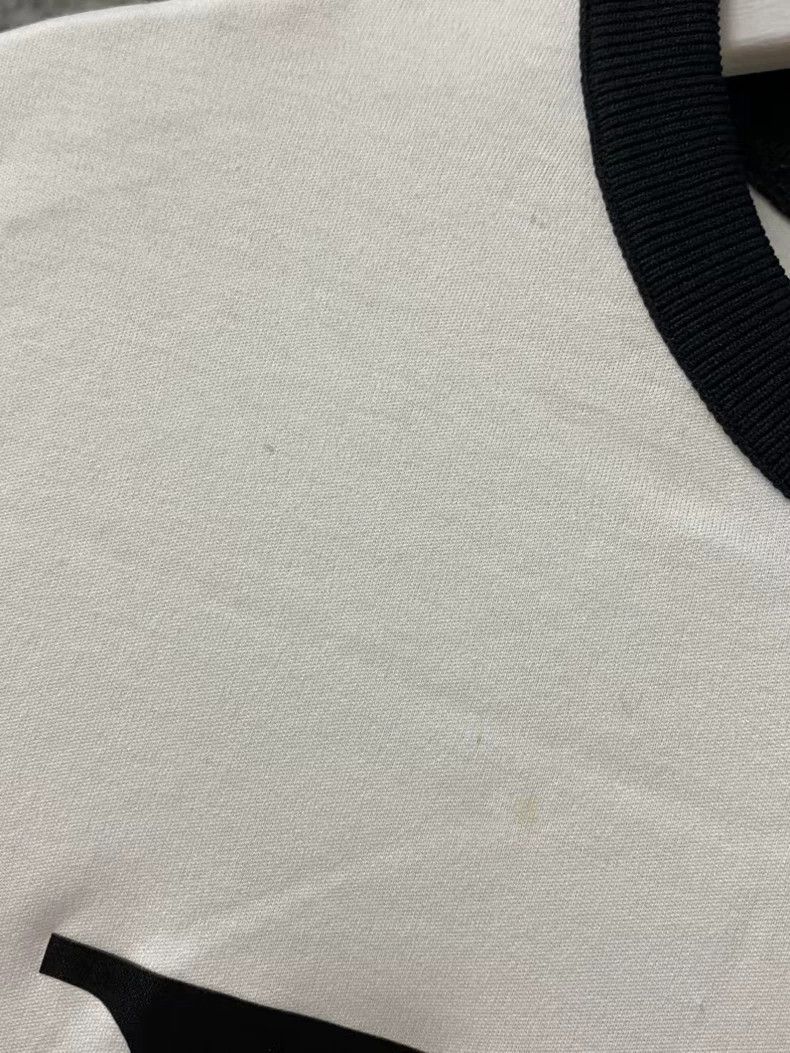 Louis Vuitton Louis Vuitton Flocked Slogan Cutout Triangle Short-Sleeve - dmc Size US XL / EU 56 / 4 - 5 Thumbnail