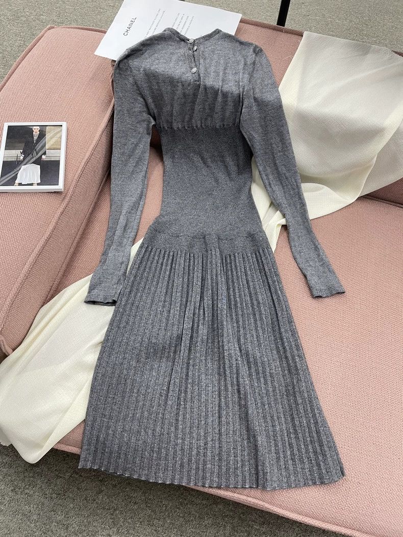 Chanel Chanel 16B Gray Knit Dress - dmc Size US XS / EU 42 / 0 - 3 Thumbnail