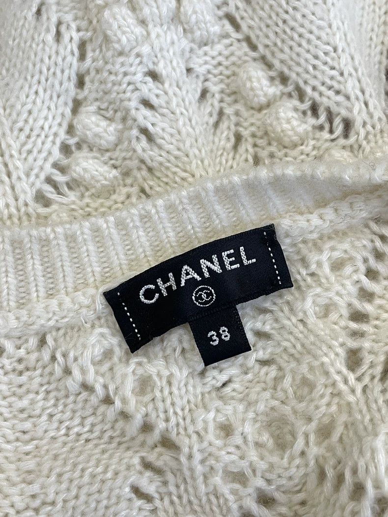 Chanel Chanel White Heart Button Knit Top - dmc Size US M / EU 48-50 / 2 - 5 Thumbnail