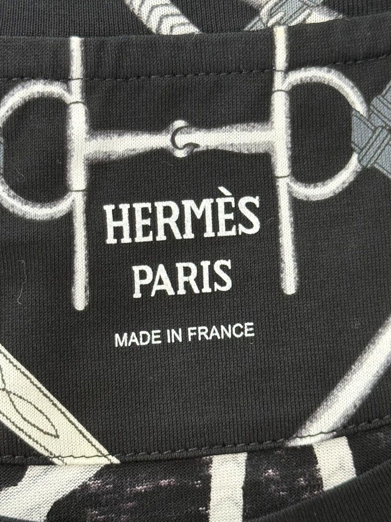 Hermes Hermes Black Chain Print Short-Sleeve T-Shirt - dmc Size US M / EU 48-50 / 2 - 4 Thumbnail