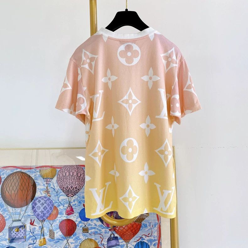 Louis Vuitton Louis Vuitton Monogram T-Shirt S - dmc Size US S / EU 44-46 / 1 - 2 Thumbnail