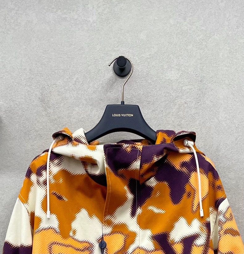 Louis Vuitton LV Campfire Map Print Hooded Jacket - dmc Size US L / EU 52-54 / 3 - 4 Thumbnail