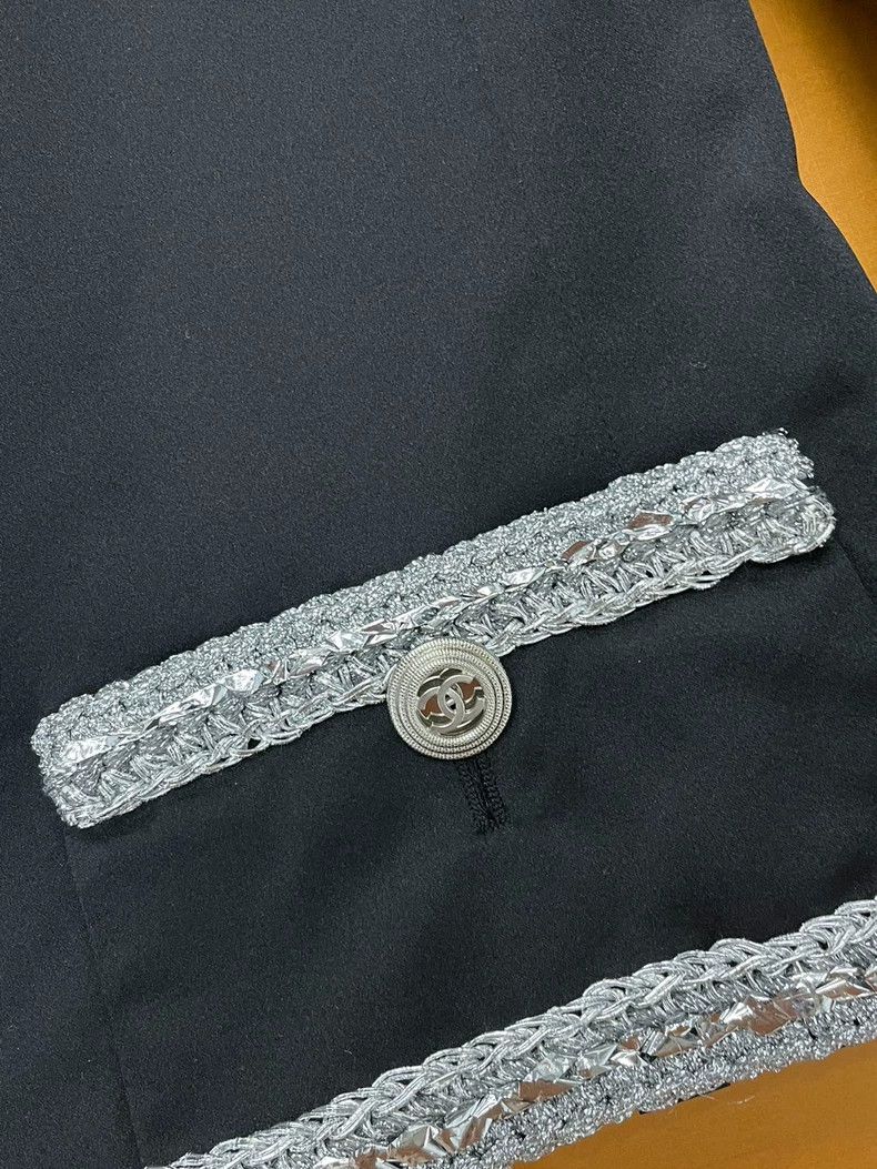 Chanel Chanel Black Silk Trimmed Jacket - dmc Size US M / EU 48-50 / 2 - 2 Thumbnail
