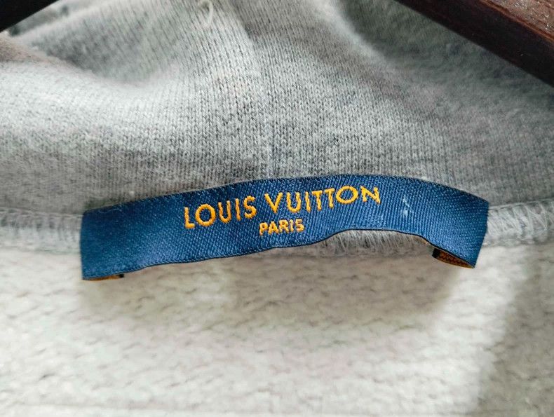 Louis Vuitton Louis Vuitton Gray Hoodie S - dmc Size US S / EU 44-46 / 1 - 3 Thumbnail