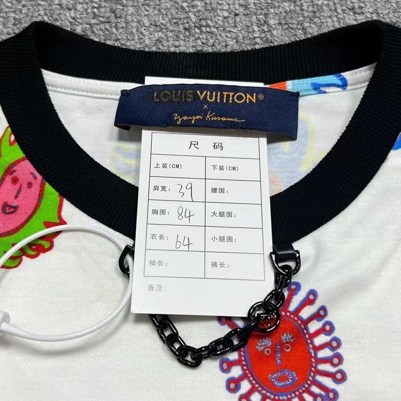 Louis Vuitton Louis Vuitton x Kusama Cartoon Badge Tee - dmc Size US M / EU 48-50 / 2 - 4 Thumbnail