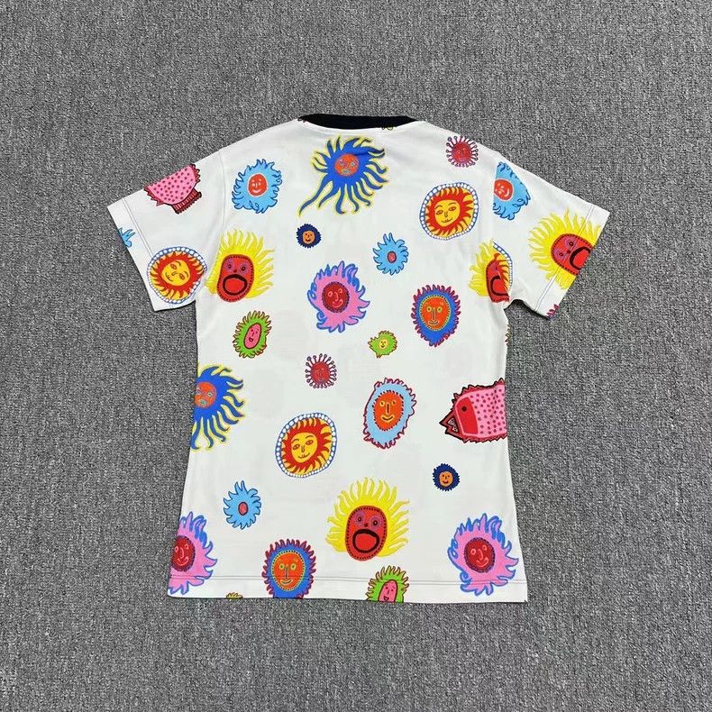 Louis Vuitton Louis Vuitton x Kusama Cartoon Badge Tee - dmc Size US M / EU 48-50 / 2 - 2 Thumbnail