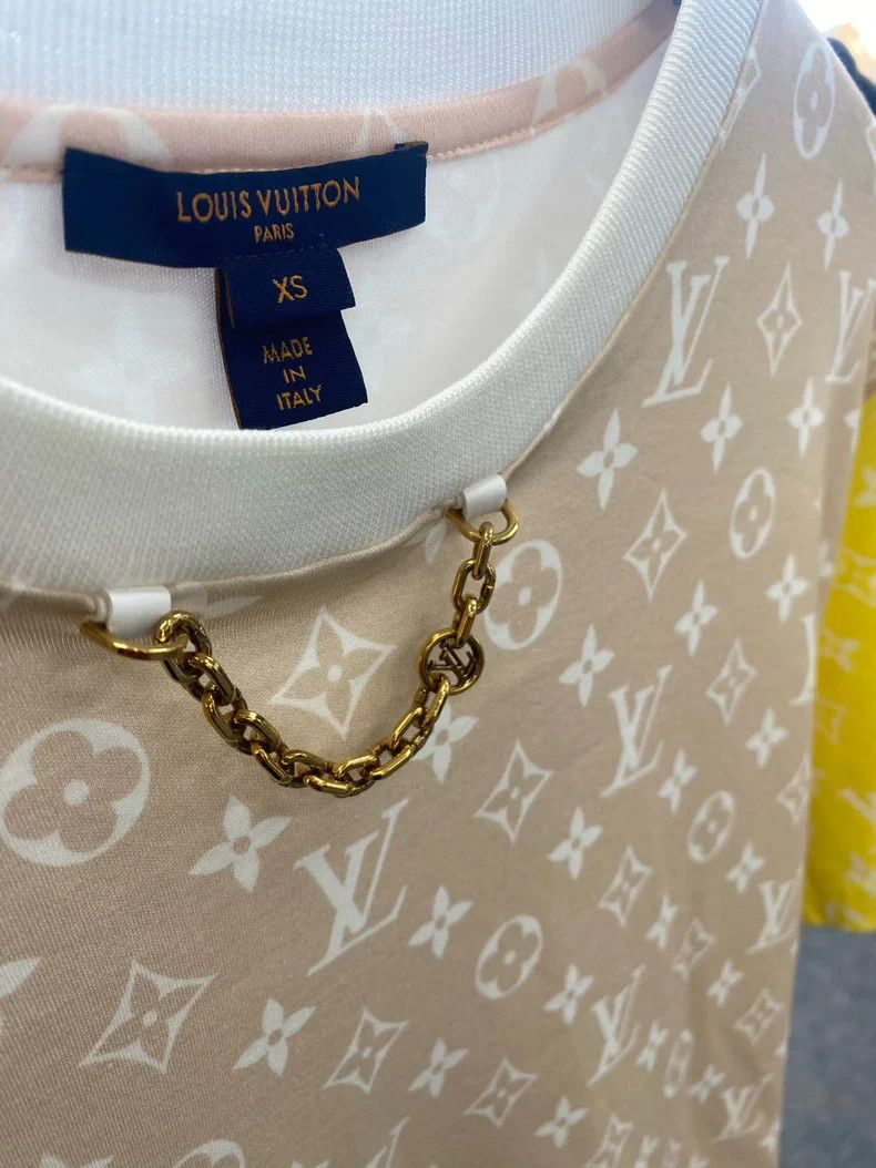 Louis Vuitton Louis Vuitton Pink Logo Print T-Shirt - dmc Size US XS / EU 42 / 0 - 3 Thumbnail