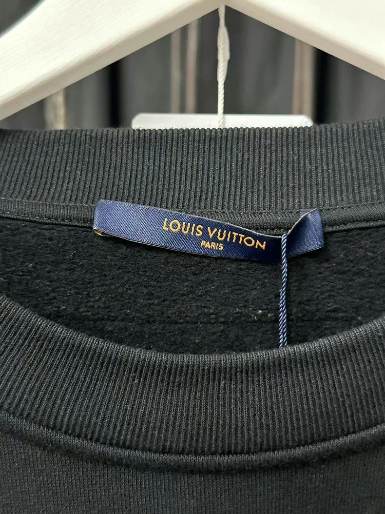 Louis Vuitton Louis Vuitton Embroidered Logo Sweatshirt - dmc Size US L / EU 52-54 / 3 - 5 Thumbnail