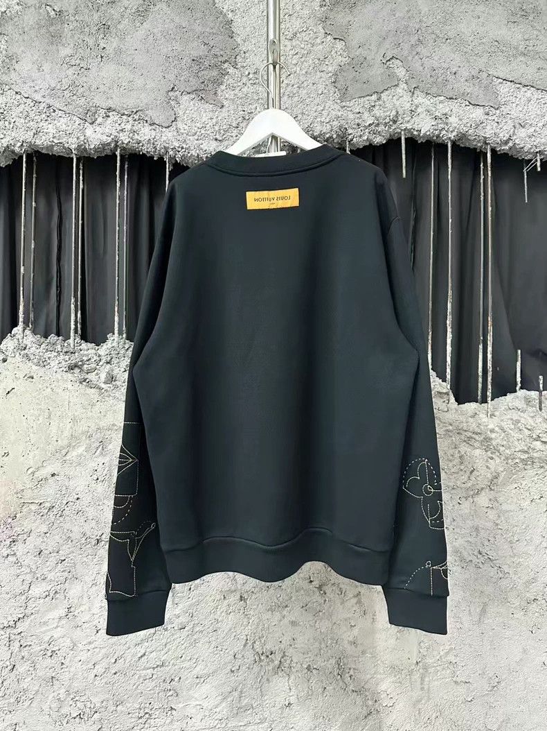 Louis Vuitton Louis Vuitton Embroidered Logo Sweatshirt - dmc Size US L / EU 52-54 / 3 - 2 Thumbnail