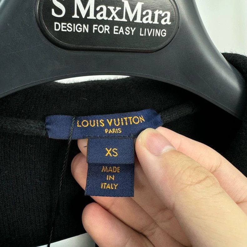 Louis Vuitton Louis Vuitton Velvet Zip Hoodie - dmc Size US XS / EU 42 / 0 - 5 Thumbnail