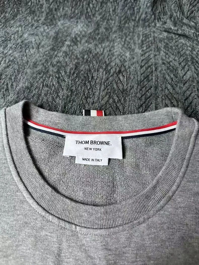 Thom Browne Thom Browne Embroidered Sweatshirt - dmc Size US S / EU 44-46 / 1 - 3 Thumbnail