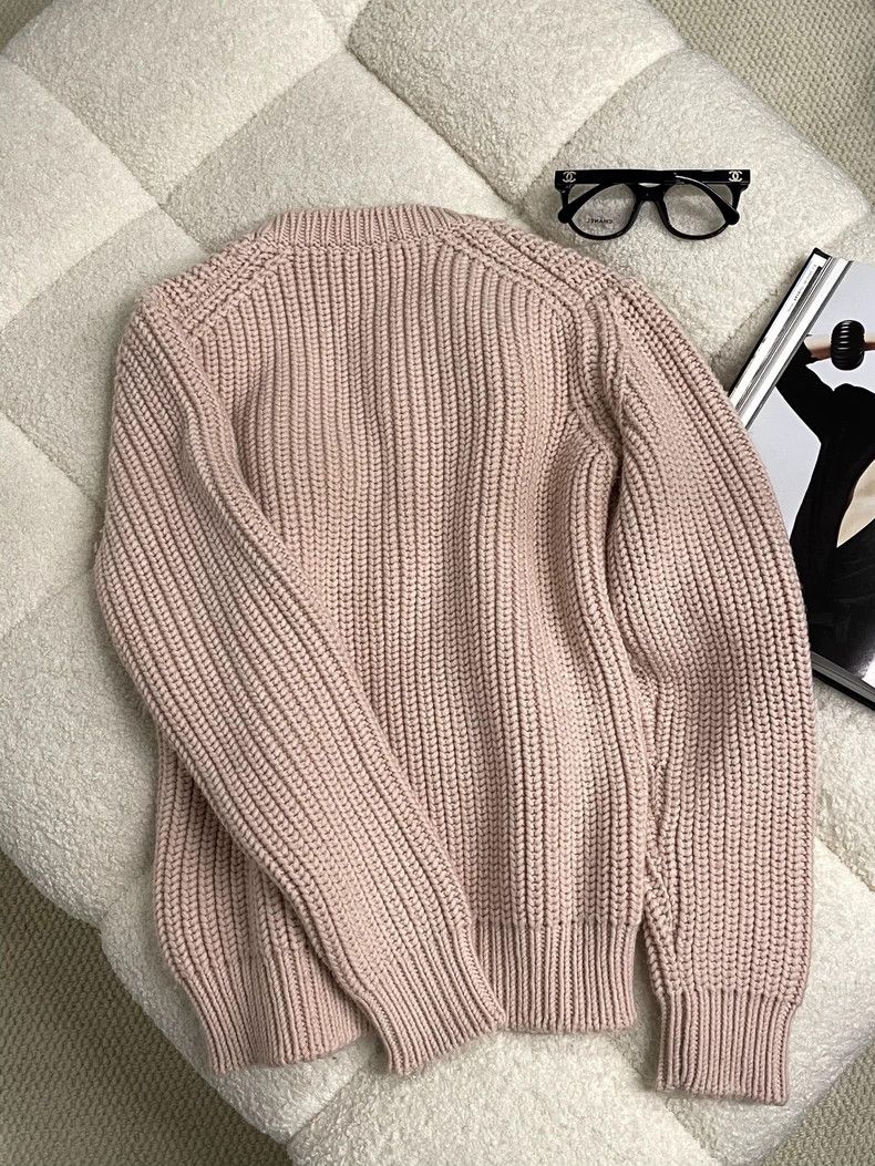 Fendi Fendi Pink Letter Sweater Size 40 - dmc Size US M / EU 48-50 / 2 - 2 Thumbnail