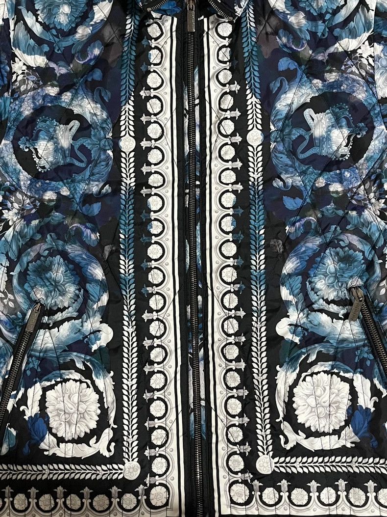 Versace Versace Runway Printed Down Jacket - dmc Size US XL / EU 56 / 4 - 3 Thumbnail