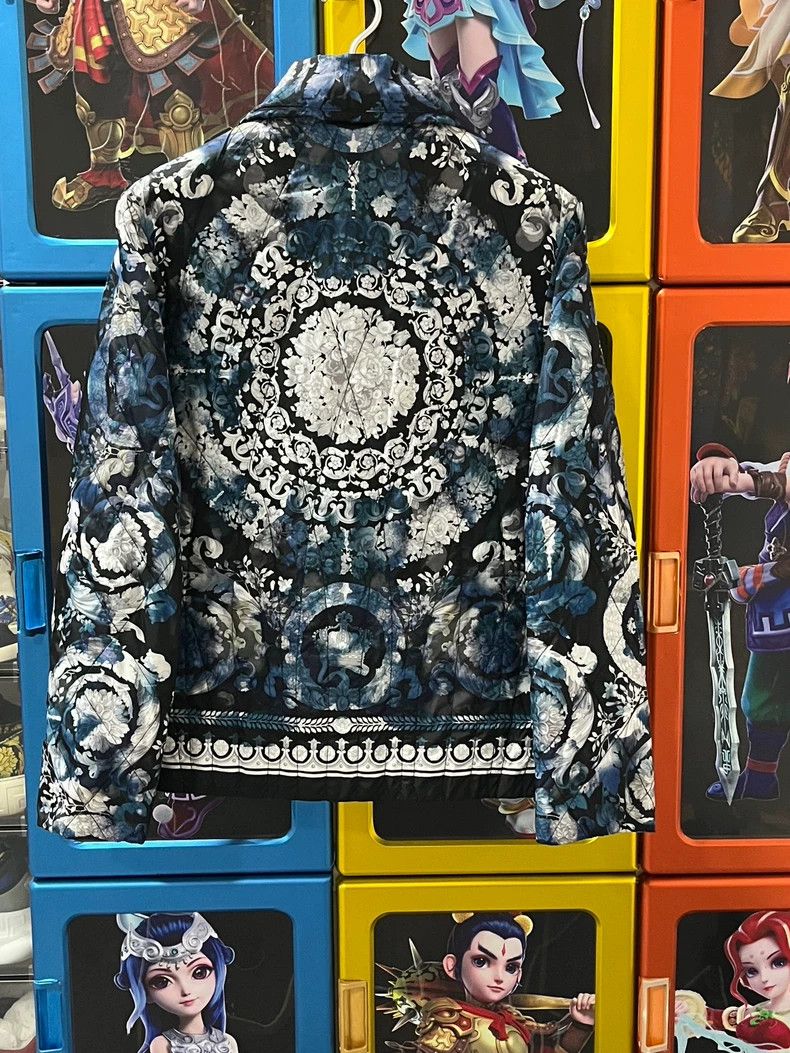 Versace Versace Runway Printed Down Jacket - dmc Size US XL / EU 56 / 4 - 2 Thumbnail