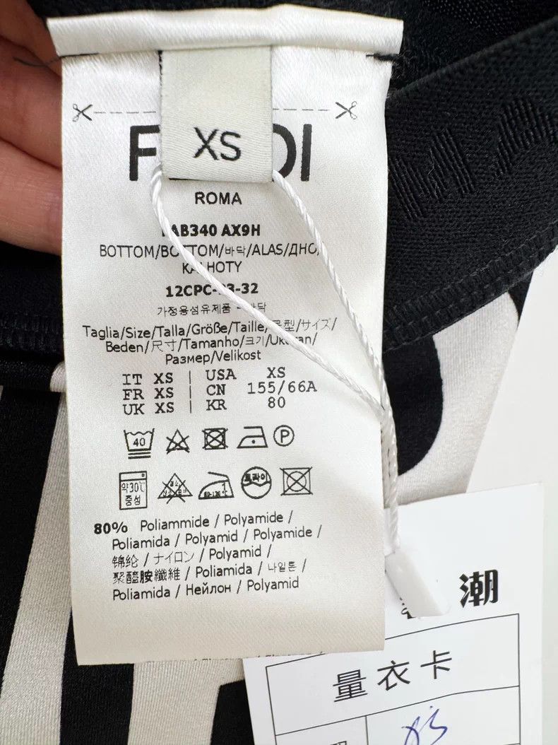 Fendi Fendi New Leggings XS Size - dmc Size US 26 / EU 42 - 6 Thumbnail