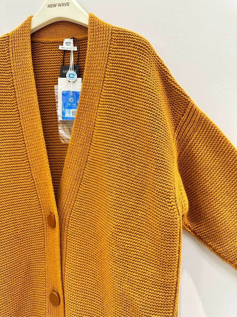 Hermes Hermes Women's Cashmere Cardigan - dmc Size US XS / EU 42 / 0 - 3 Thumbnail