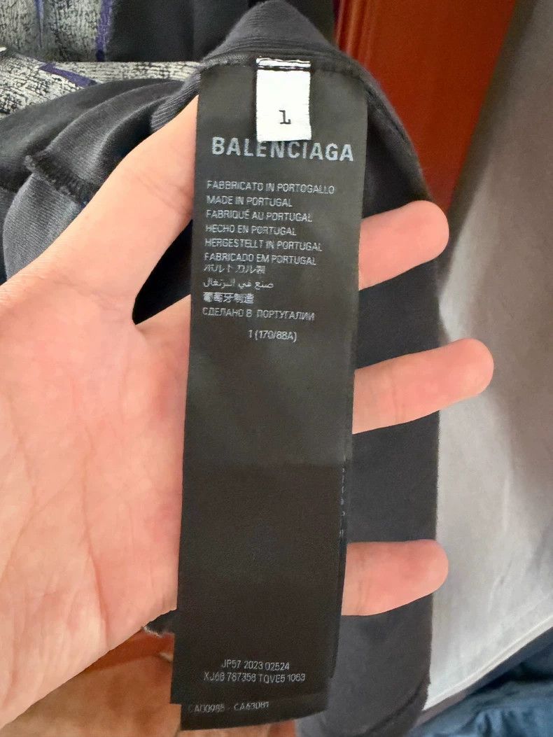 Balenciaga Balenciaga Black Distressed Logo T-Shirt - dmc Size US S / EU 44-46 / 1 - 4 Thumbnail