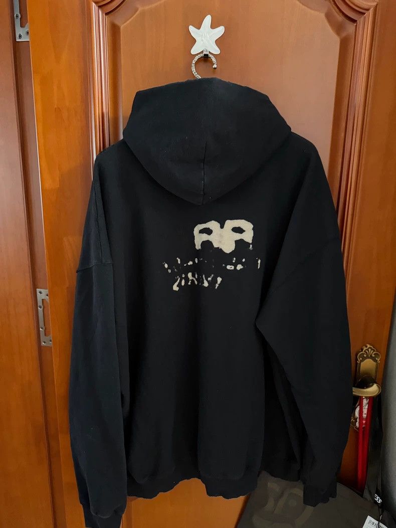 Balenciaga Balenciaga Blurred Logo Sweatshirt - dmc Size US S / EU 44-46 / 1 - 2 Thumbnail