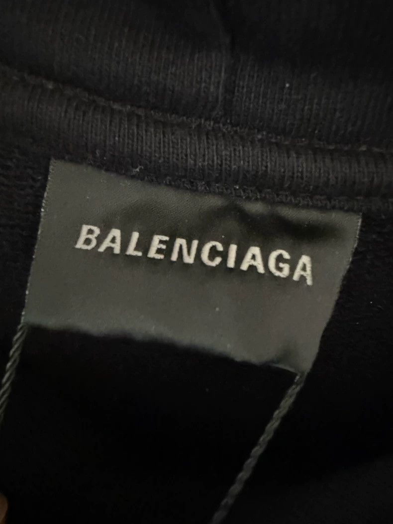 Balenciaga Balenciaga Blurred Logo Sweatshirt - dmc Size US S / EU 44-46 / 1 - 3 Thumbnail
