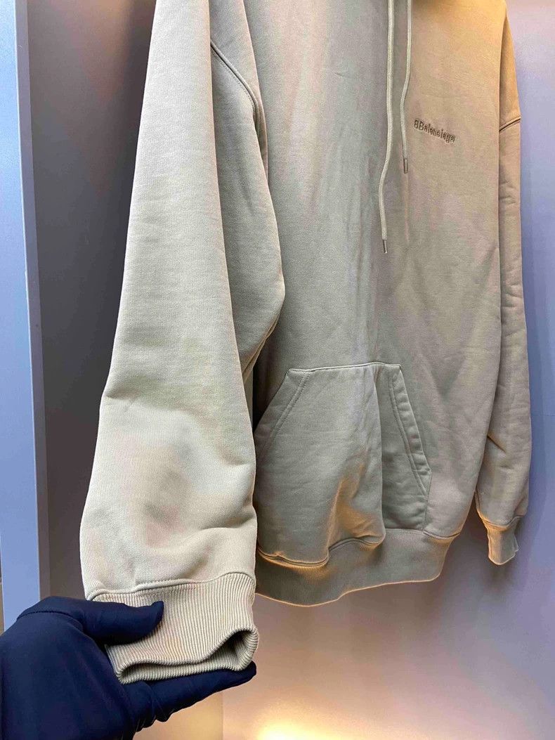 Balenciaga Balenciaga Beige Embroidered Logo Hoodie - dmc Size US S / EU 44-46 / 1 - 3 Thumbnail